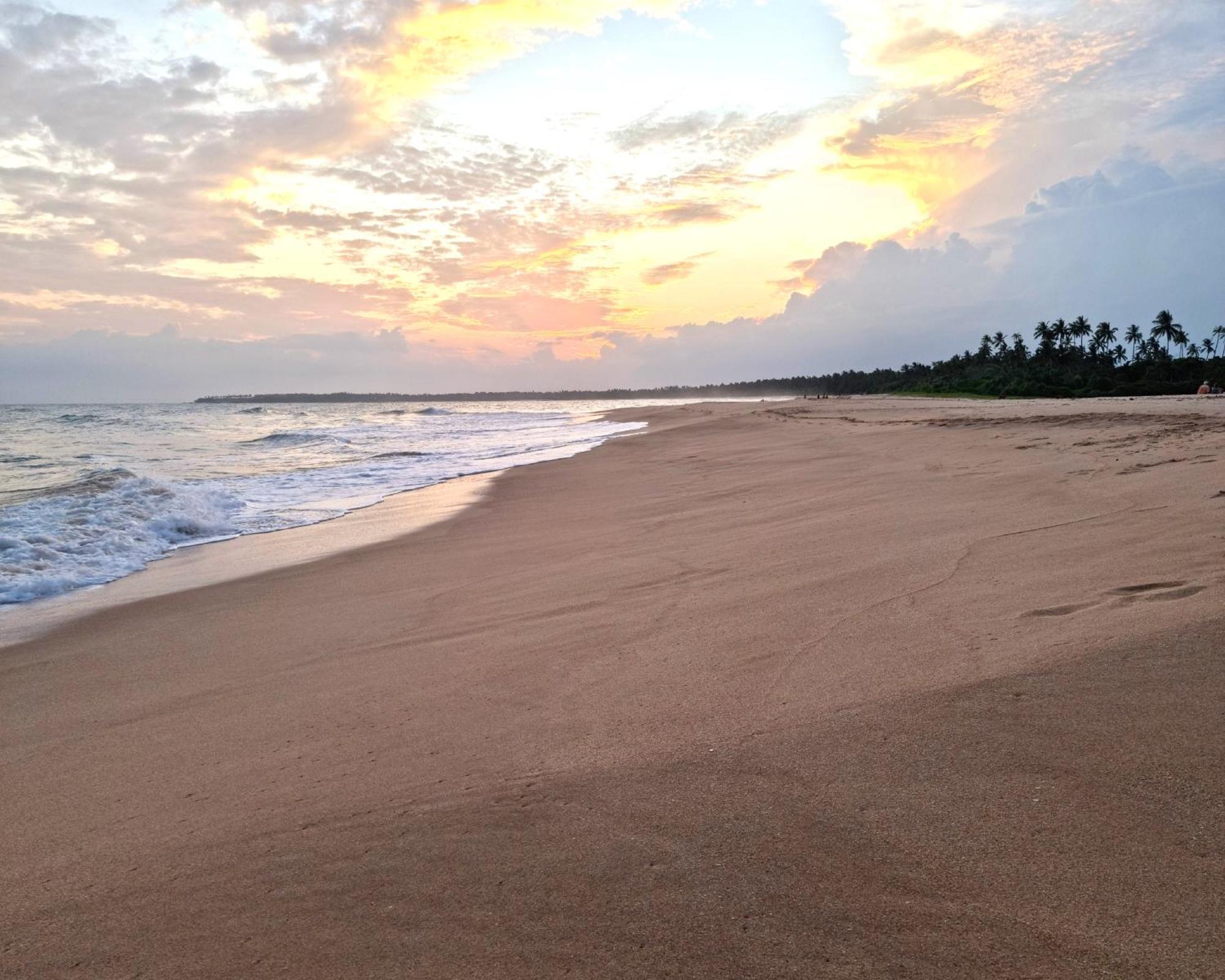 Arhimser Villa-Superb 4 Bedroom Beachfront For 8 In Ranna, Tangalle, Bb, Pool, Free Pick Up For 7 Night Stays Arriving Together, Serviced, Taxes Included Exteriör bild